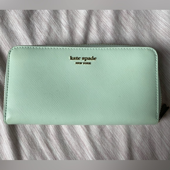 Kate Spade Wallet - Picture 1 of 5